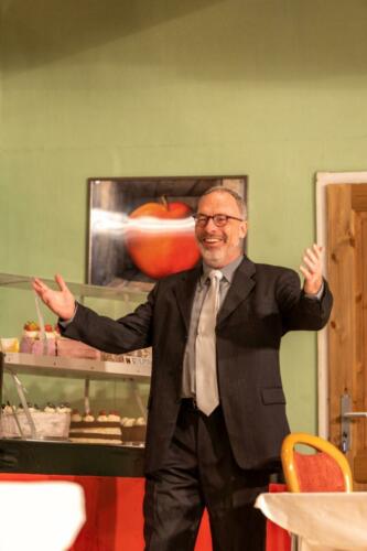 Theater 2022 - Der Cappuccino-Gentleman